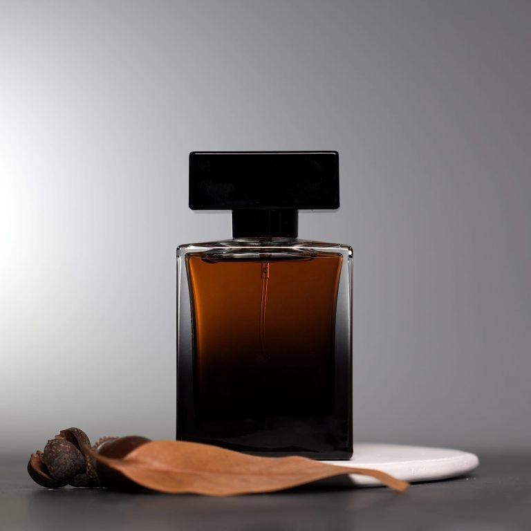 100ml Square Gradient Transparent Black Perfume Bottle with Black Lid-1