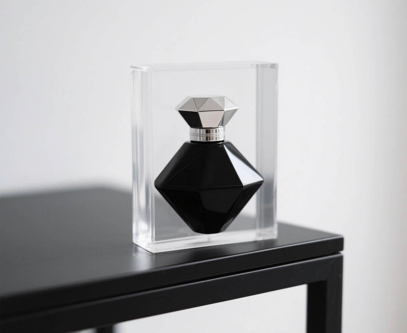diamond shaped perfume bottle(3)