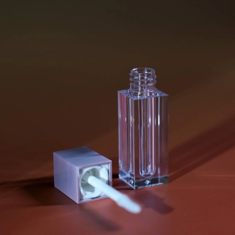 square transparent lipgloss tube bottle