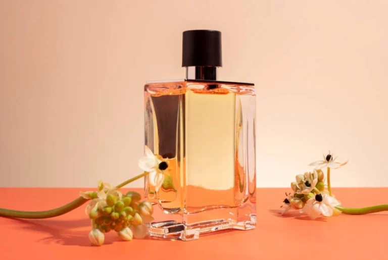 Perfume & Cosmetics Packaging Trends 2026 Materials, Shapes, and Sustainability