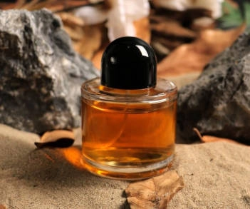 oud perfume bottle