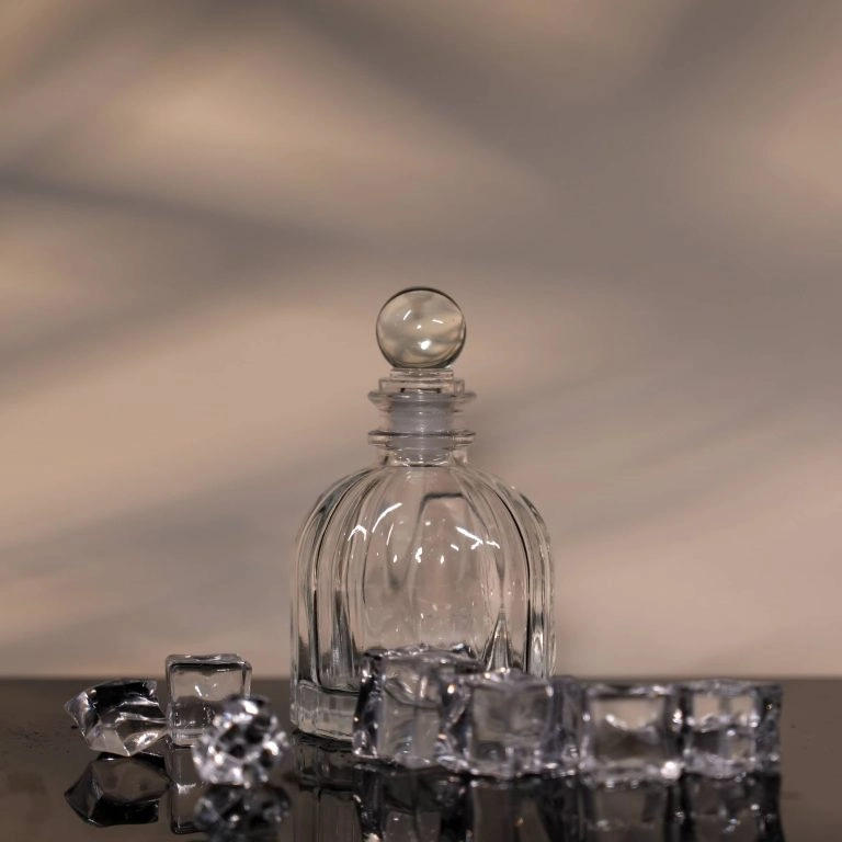 diffuser bottle with glass stopper