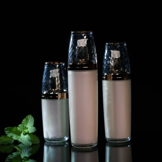 img. Airless spray bottles. WEBP